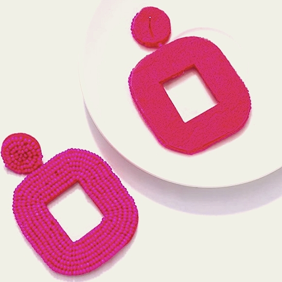 Oversized Bright Pink Handmade Beaded Dangle Earrings Post New Handcrafted Boho - Picture 4 of 7